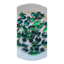 Klaasist kristallid Emerald (umb. 50 tükki)